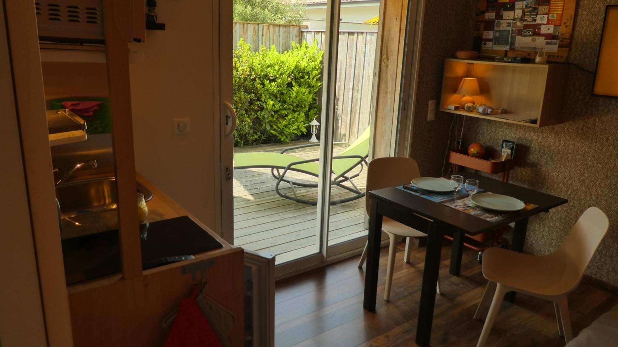 Apartment T2 Au Calme Avec Terrasse Sur Le Bassin D'arcachon